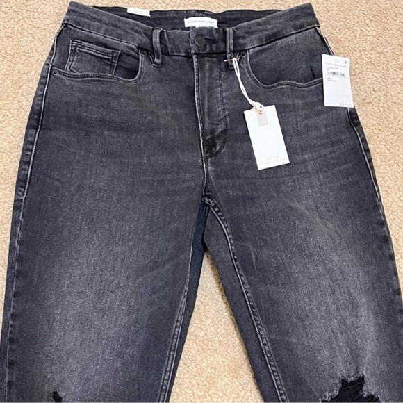 Good American good Ivón high waisted crop straight leg jeans in back - Picture 9 of 13